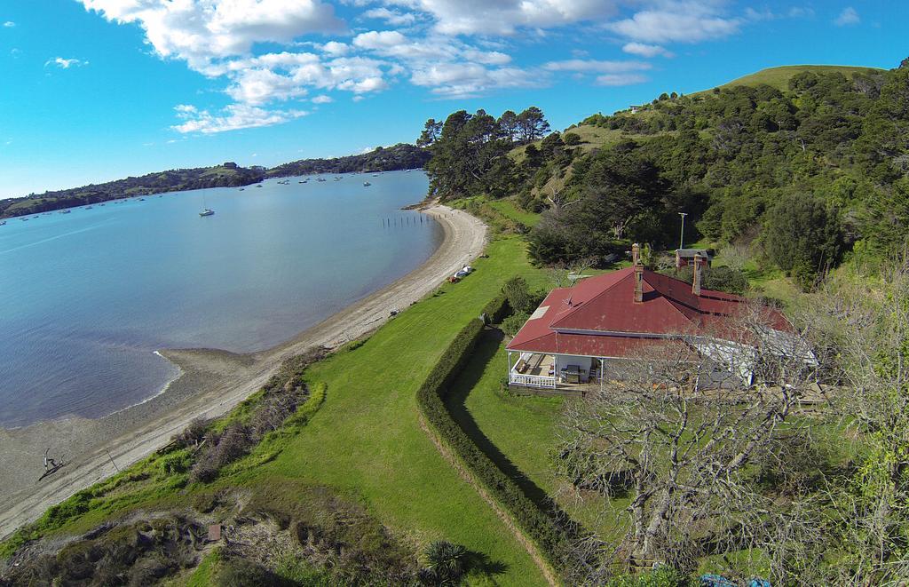 Oakura Bay Villa - Stay Waiheke Te Whau Bay Экстерьер фото