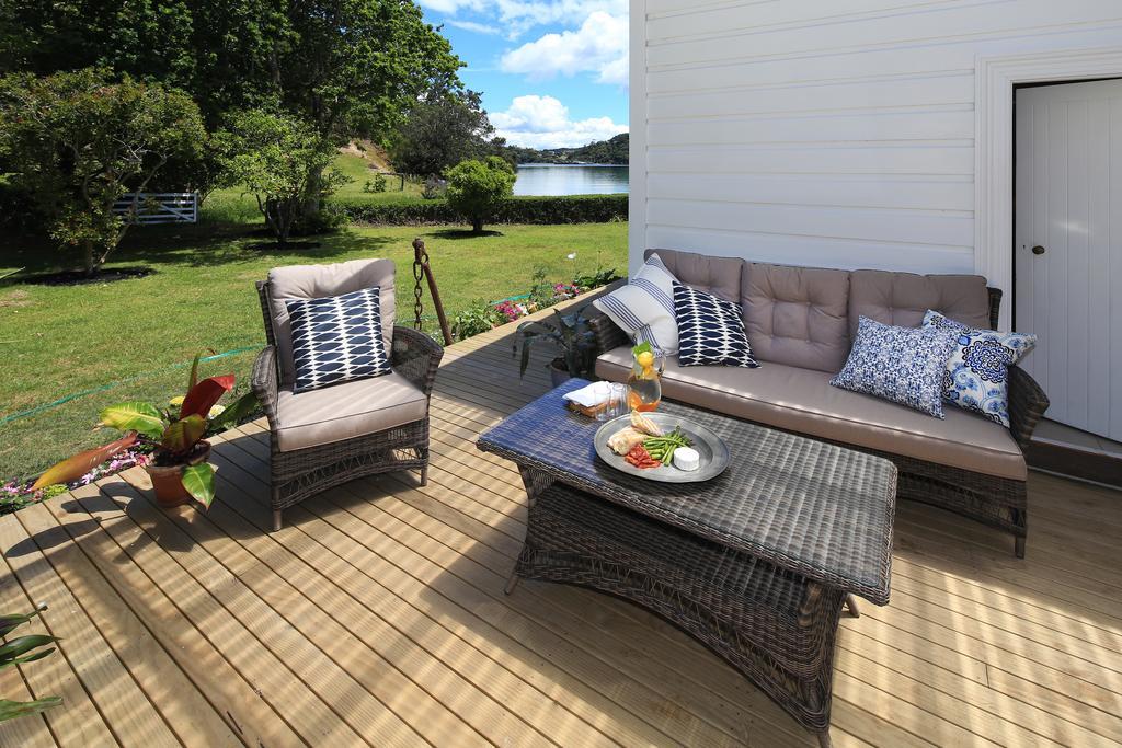 Oakura Bay Villa - Stay Waiheke Te Whau Bay Экстерьер фото