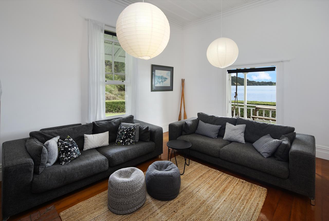Oakura Bay Villa - Stay Waiheke Te Whau Bay Экстерьер фото